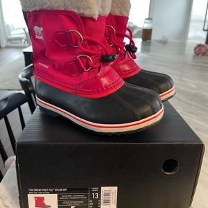 Children’s Sorel Winter Boots. Worn one season, like brand new.